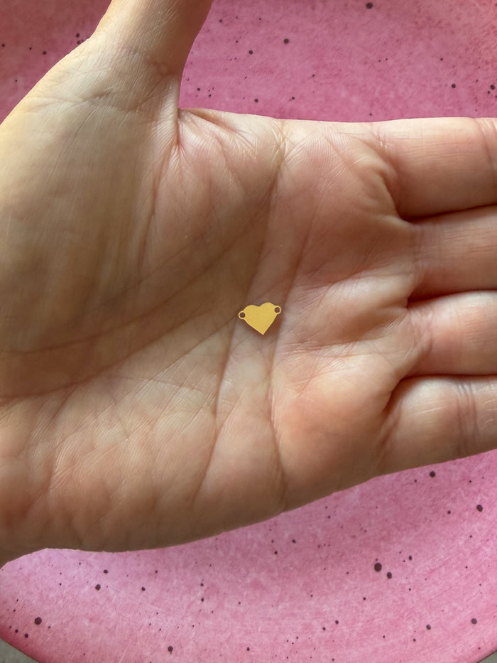 solid heart connector with two rings