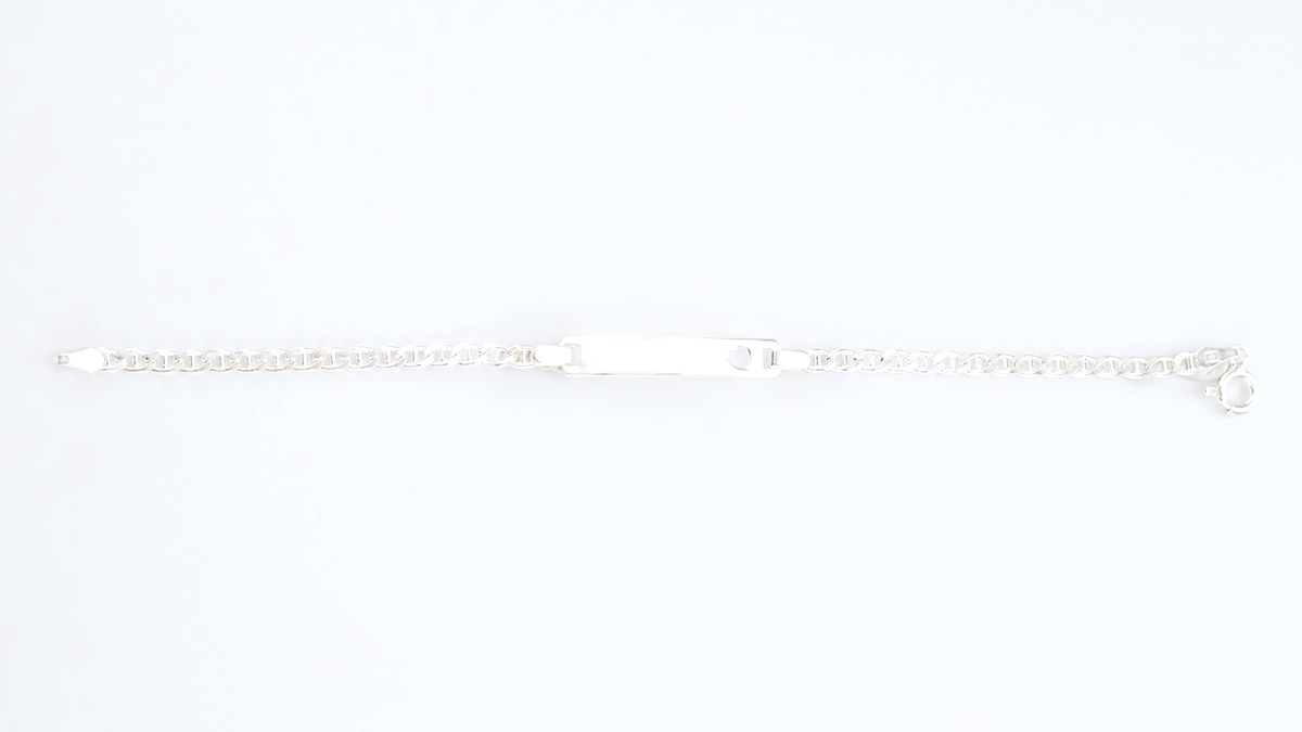 Jenny heart bracelet up close product photo